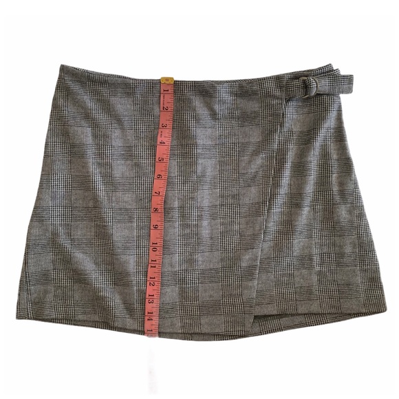 Mossimo Plaid Mini Skirt - 12 - Picture 8 of 10